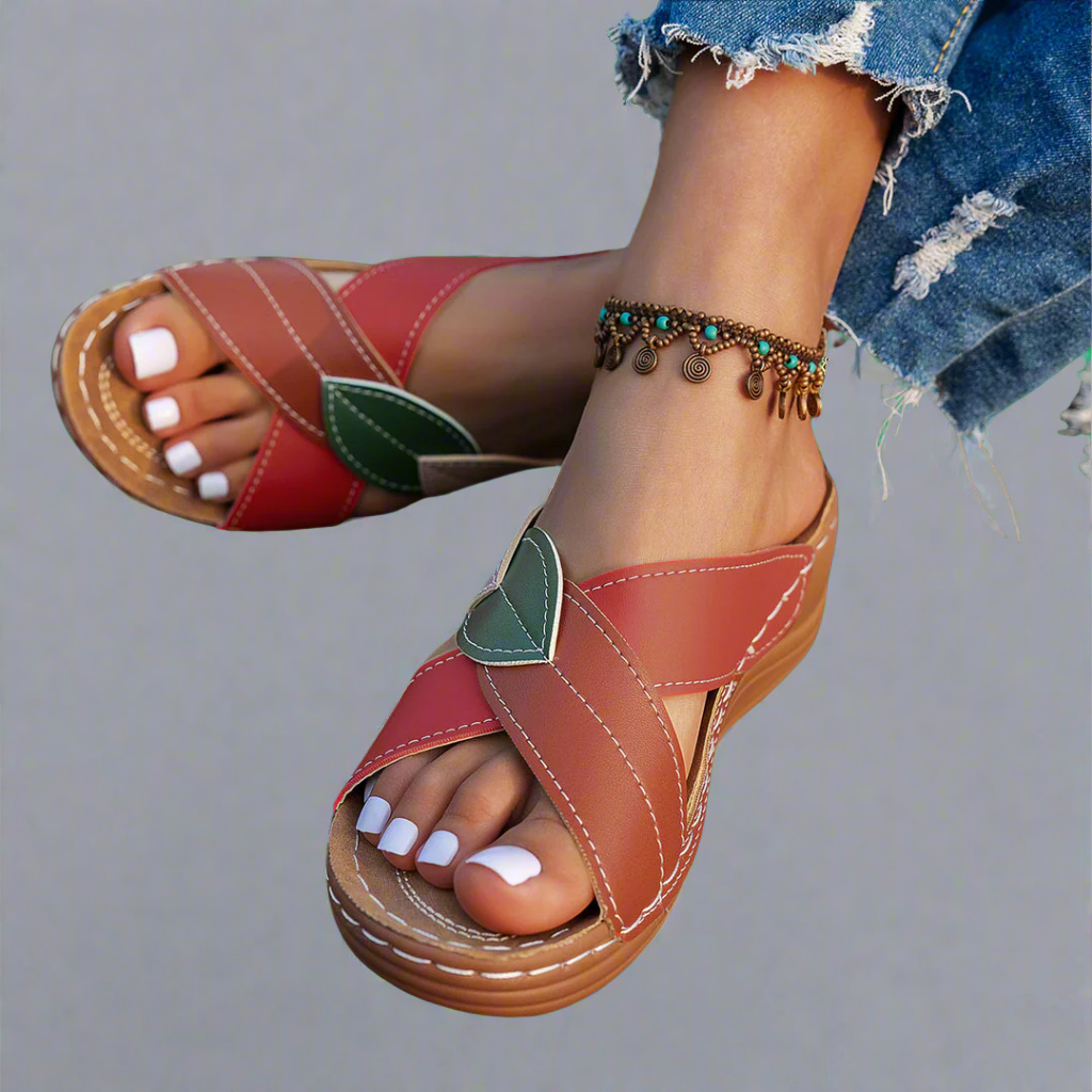 Nina | Sandales compensées faites à la main en matériau premium