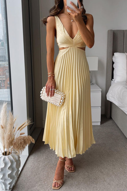 Gabrielle| Robe Maxi Plissée à Découpe en V