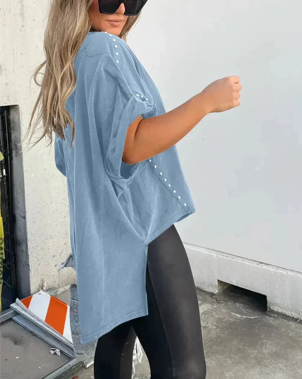 BELLA - T-SHIRT OVERSIZE À CLAVETTES